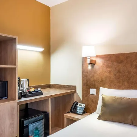 Hotel Quality Centre 3*