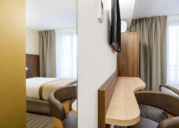 Отель Quality Centre