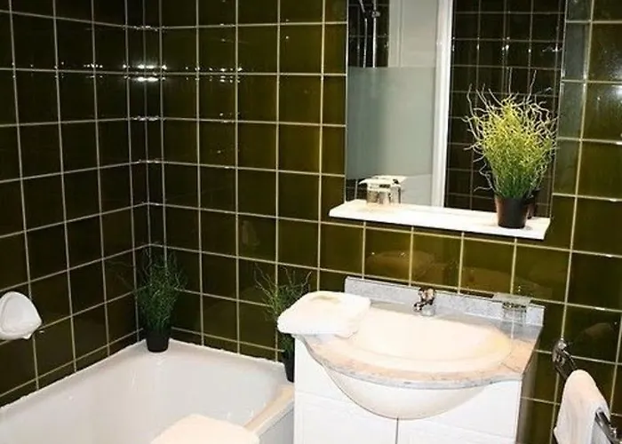 Quality Centre Отель 3*