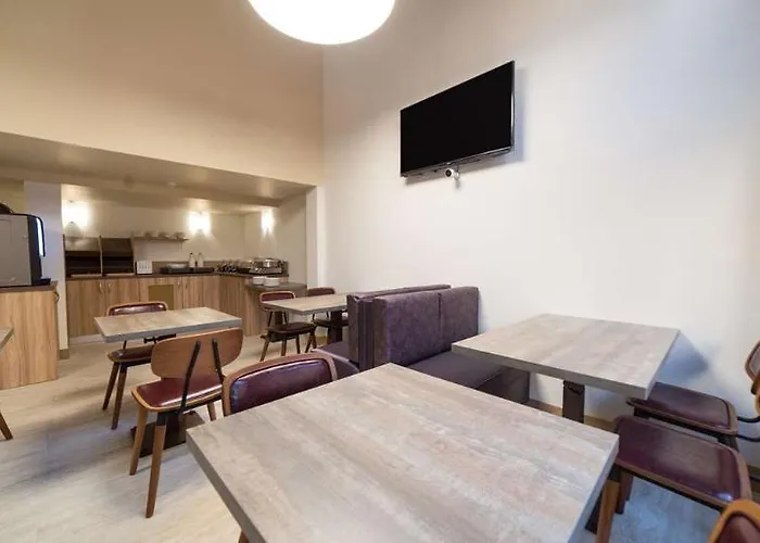 アルビオン ホテル 3*