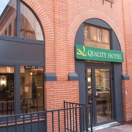 Отель Quality Centre 3*